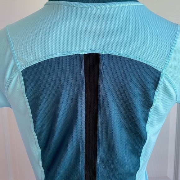 Nike Dri-fit running shirt - Picture 5 of 7